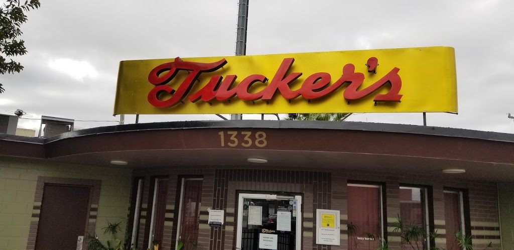 Tuckers Kozy Korner | 1338 E Houston St, San Antonio, TX 78205 | Phone: (726) 999-3764