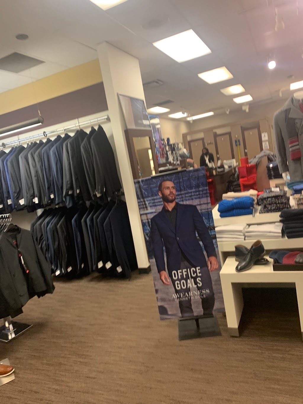 Mens Wearhouse | 18 Wolf Rd, Colonie, NY 12205, USA | Phone: (518) 459-3682