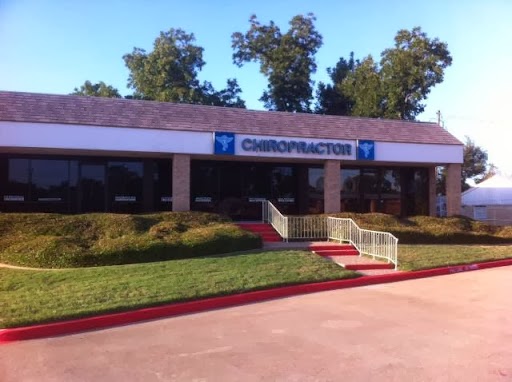 Himmelsehr Chiropractic & Wellness Center | 1441 Forest Ln, Garland, TX 75042, USA | Phone: (972) 272-8769