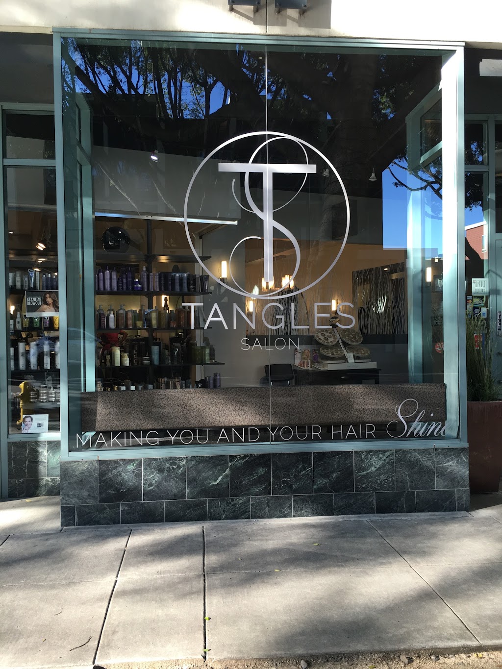 Tangles Salon | 145 W Green St, Pasadena, CA 91105, USA | Phone: (626) 792-2948