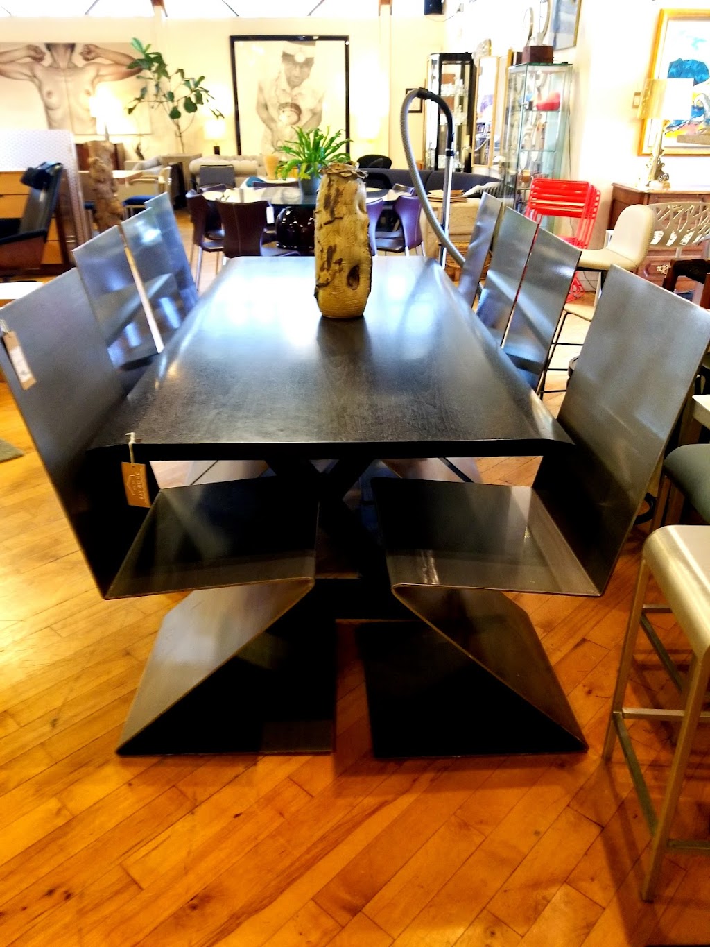 Bay Home Consignment Furniture | 1825 Eastshore Hwy, Berkeley, CA 94710, USA | Phone: (510) 647-5042