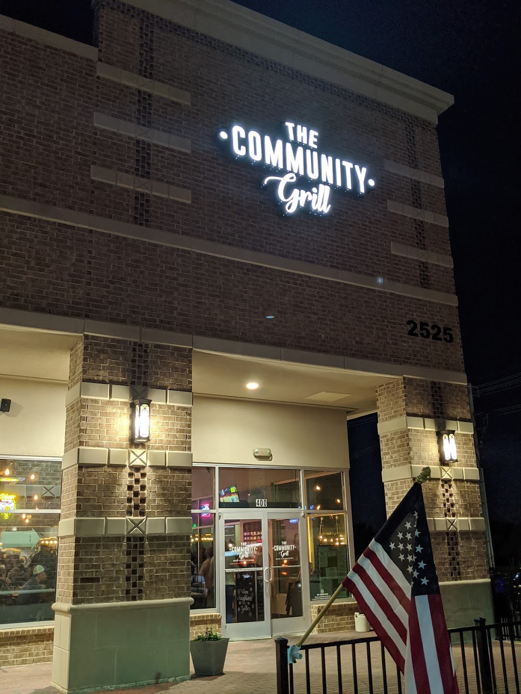 The Community Grill | 2525 Main St #400, Frisco, TX 75034, USA | Phone: (214) 494-4548