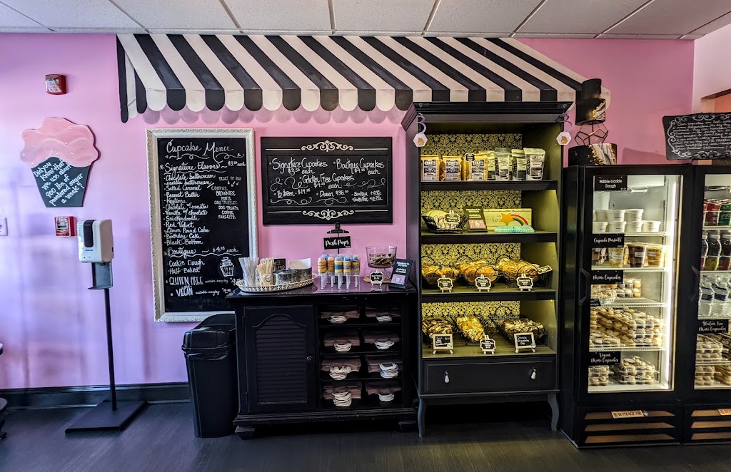 Kupcakes & Co. | 6010 Meadowridge Center Dr suite h, Elkridge, MD 21075, USA | Phone: (443) 552-3033 Kupcakes & Co. | 6010 Meadowridge Center Dr suite h, Elkridge, MD 21075, USA | Phone: (443) 552-3033