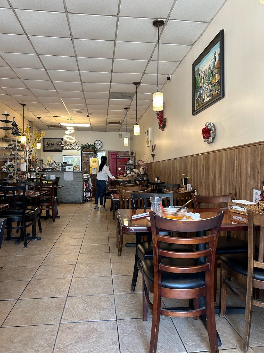 Que Ta Banh Canh Trang Bang | 2005 Tully Rd, San Jose, CA 95122, USA | Phone: (408) 259-1445