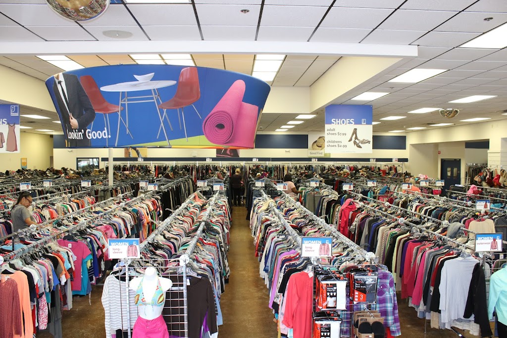 Goodwill Store - Lamar | 901 W Lamar Blvd, Arlington, TX 76012, USA | Phone: (817) 987-6986