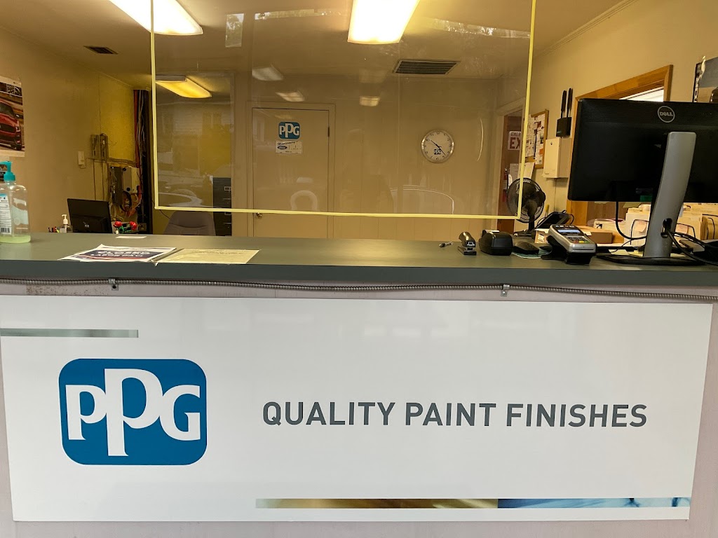 Montgomery Ford Lincoln Bodyshop | 532 Eldorado St, Troy, NC 27371, USA | Phone: (910) 572-1121