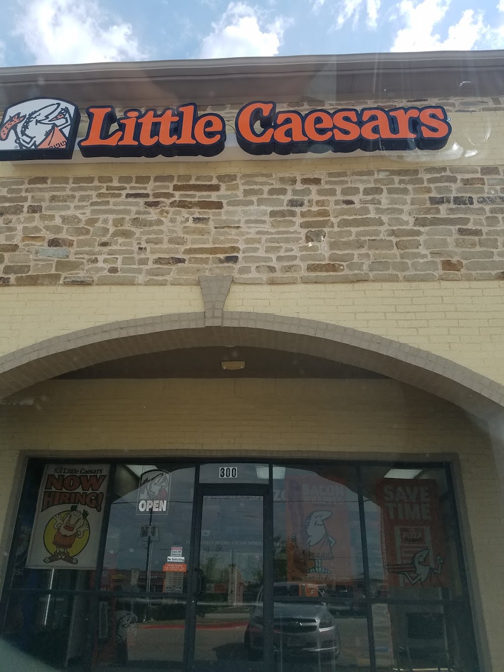 Little Caesars Pizza | 813 W White St Suite 300, Anna, TX 75409, USA | Phone: (214) 831-4100