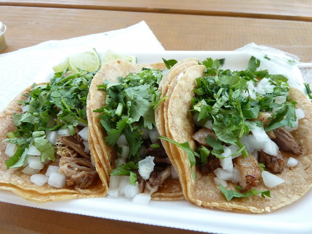 Titos Taqueria Food Truck | 902 E Lamar St, Sherman, TX 75090, USA | Phone: (903) 771-6946