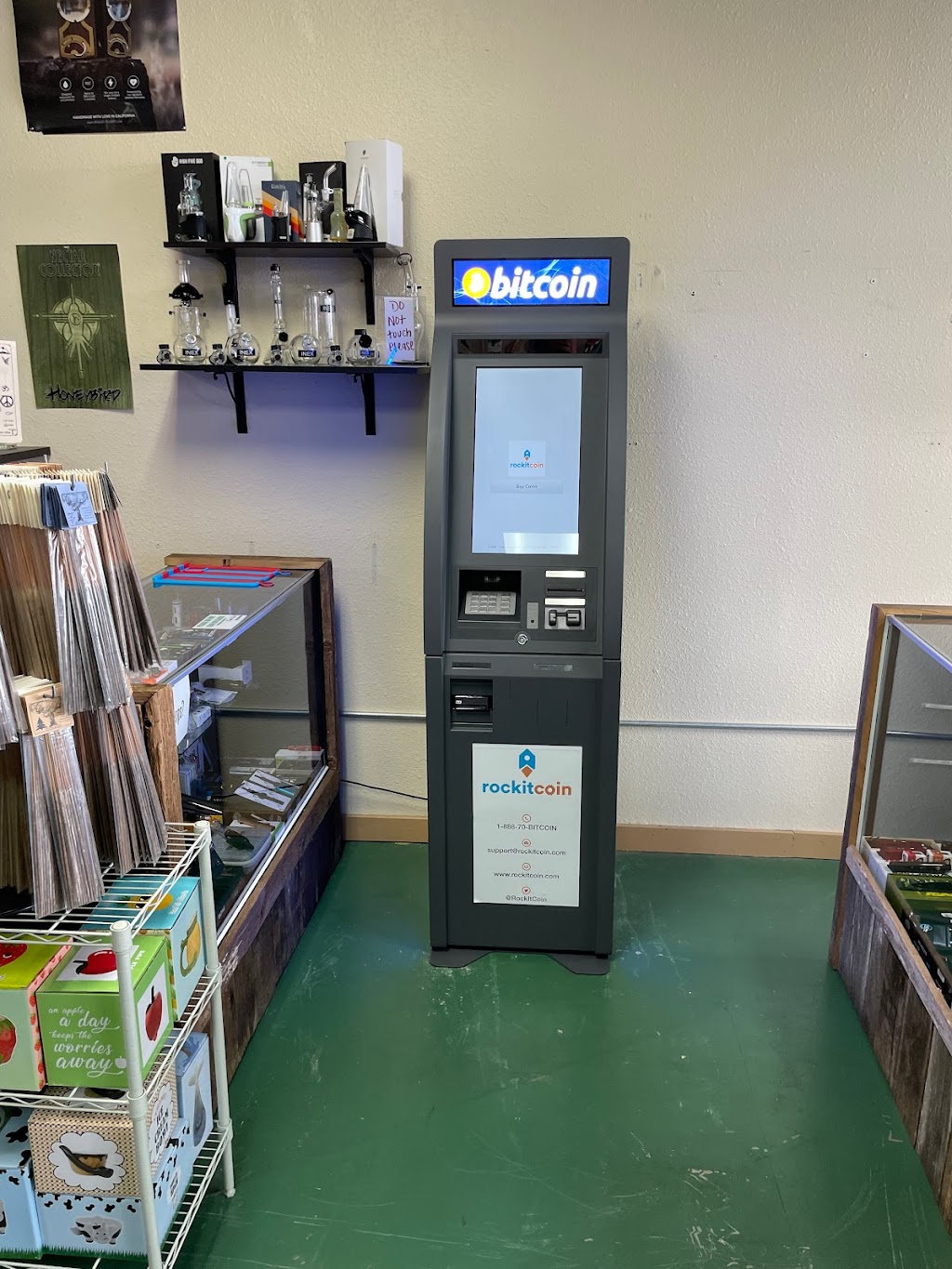 RockItCoin Bitcoin ATM | 6413 6th Ave, Tacoma, WA 98406, USA | Phone: (888) 702-5070
