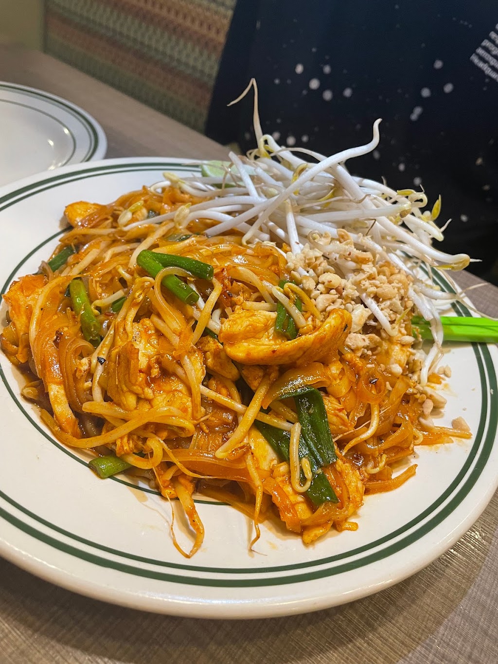 Saucys Thai & Pho - Plano | 4152 Spring Creek Pkwy, Plano, TX 75024, USA | Phone: (972) 388-7650