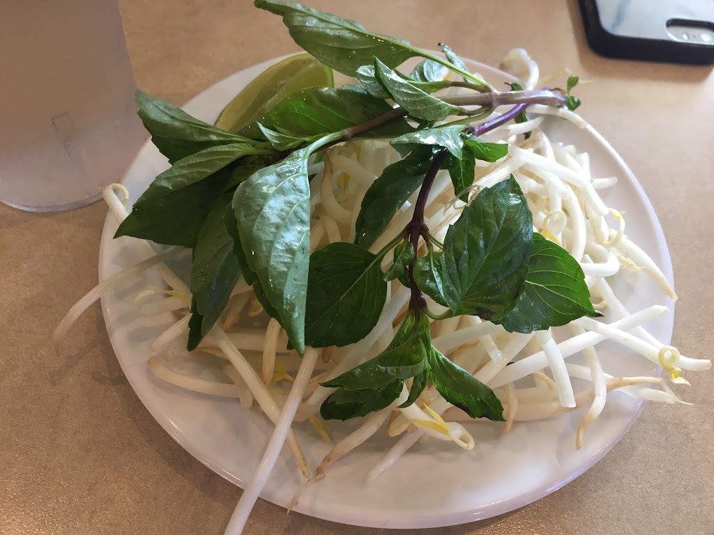 Phở Le | 8785 Center Pkwy B180, Sacramento, CA 95823, USA | Phone: (916) 688-7799