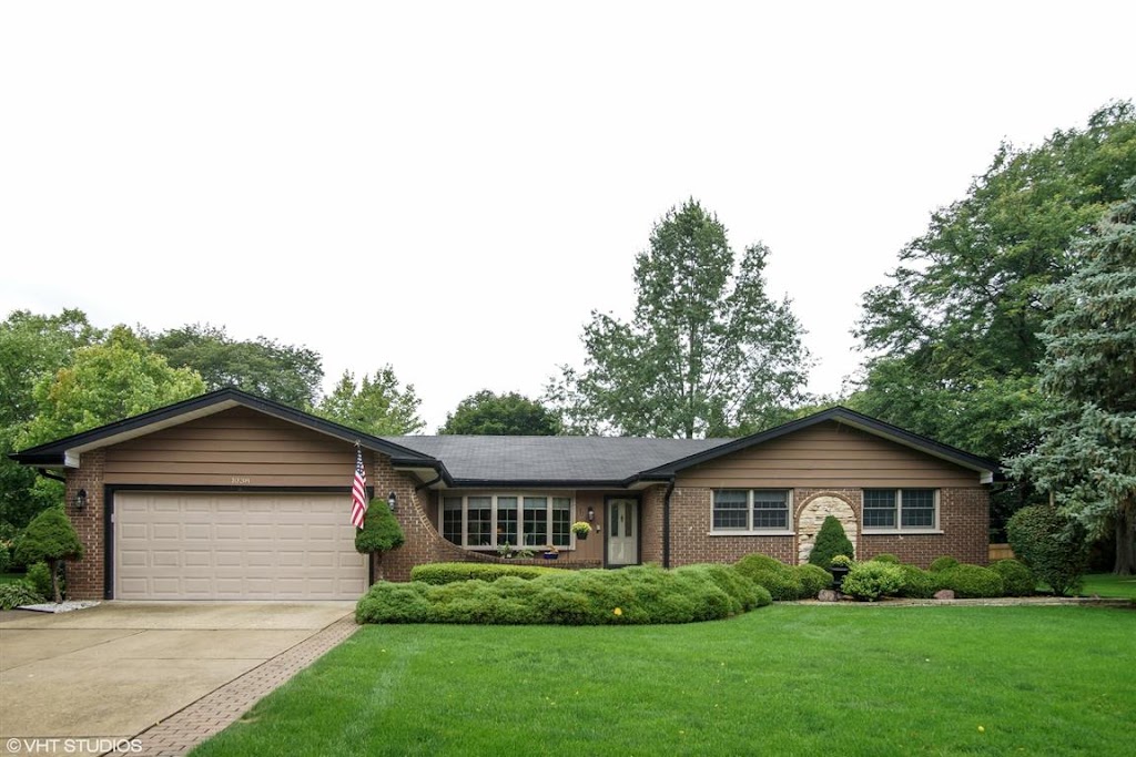 Re/Max Suburban: Bill Brucks | 1808 N Arlington Heights Rd, Arlington Heights, IL 60004, USA | Phone: (847) 275-1130