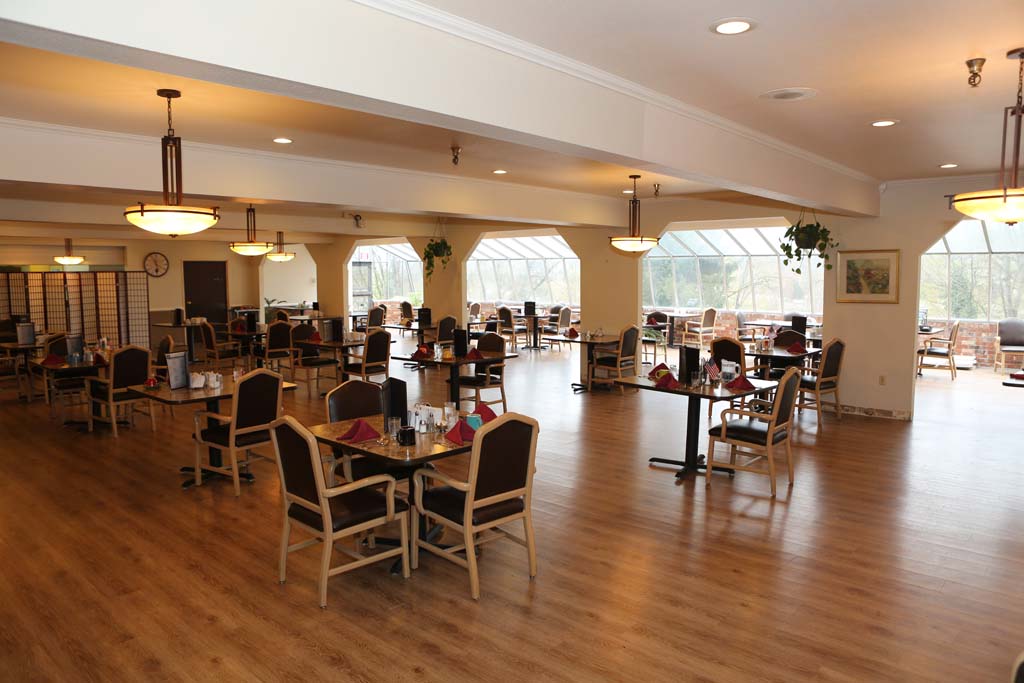 Redmond Heights Senior Living | 7950 Willows Rd NE, Redmond, WA 98052, USA | Phone: (425) 885-4157