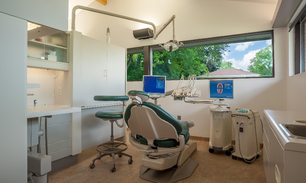 Larson Dental St. Anthony Village | 2525 33rd Ave NE, St Anthony, MN 55418, USA | Phone: (612) 781-9270