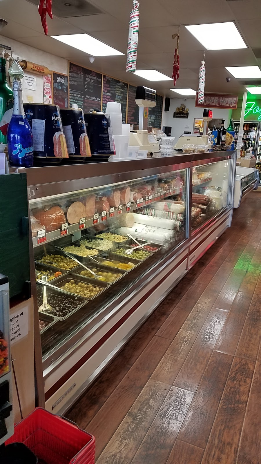 Foggia Italian Market & Deli | 5522 Del Amo Blvd, Lakewood, CA 90713 | Phone: (562) 627-0987