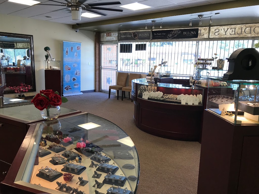 Woodleys Jewelers | 975 Beaumont Ave, Beaumont, CA 92223, USA | Phone: (951) 845-1395