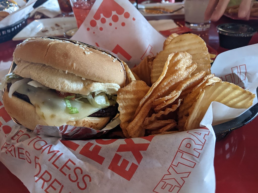 Red Robin Gourmet Burgers and Brews | 3072 Waldorf Market Pl, Waldorf, MD 20603 | Phone: (301) 374-2290