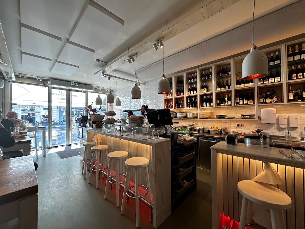 The Seafood Bar | Van Baerlestraat 5h, 1071 AL Amsterdam, Netherlands | Phone: 020 670 8355