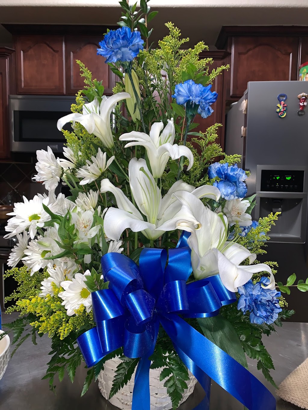 Beas Flowers and Gifts | 11720 Montana Ave Suite A5, El Paso, TX 79936, USA | Phone: (915) 204-6918