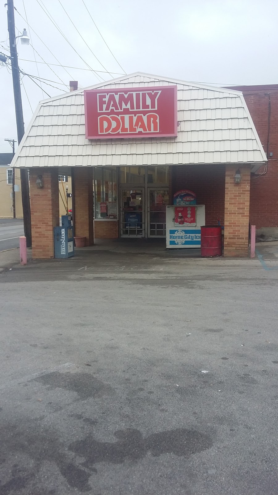 Family Dollar | 1004 Main St, Paris, KY 40361, USA | Phone: (859) 953-6003