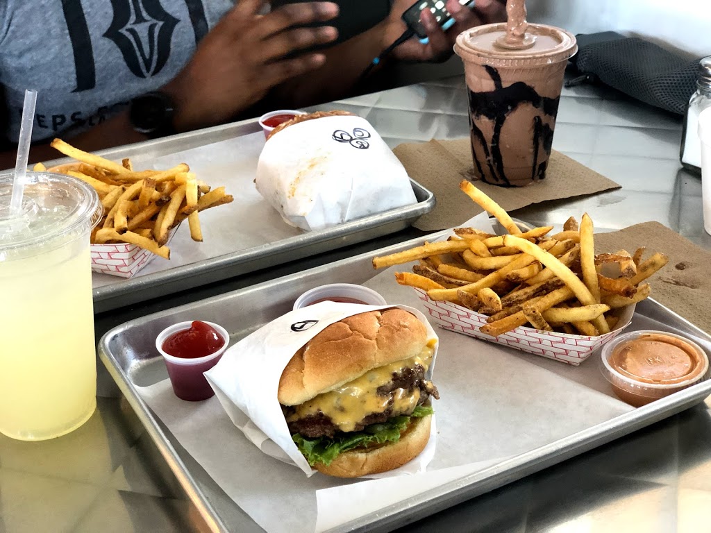 The Stand Arcadia Burger Shoppe | 3538 E Indian School Rd, Phoenix, AZ 85018, USA | Phone: (602) 314-5259
