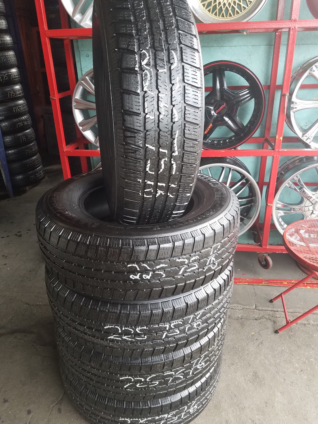 La Promesa Tires | 8024 S Western Ave, Los Angeles, CA 90047, USA | Phone: (323) 574-4040