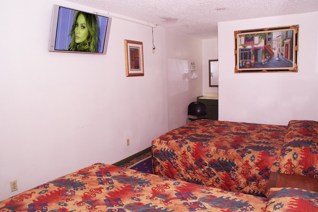 Gatewood Motel | 3075 E Fremont St, Las Vegas, NV 89104, USA | Phone: (702) 457-3660