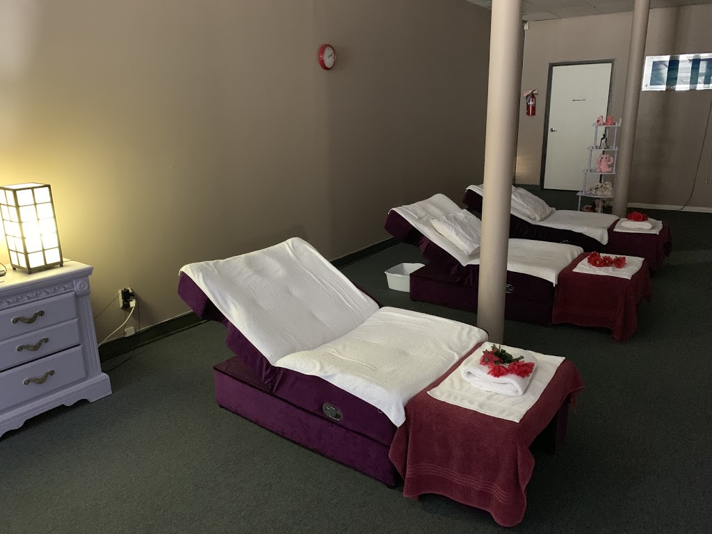 Relaxing Massage | 3992 N Sierra Way b, San Bernardino, CA 92405, USA | Phone: (909) 804-8666