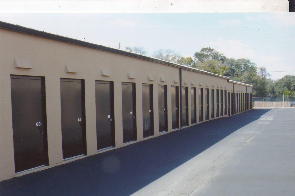 Armadillo Mini Storage | 2701 Bryan Rd, Hallandale Beach, FL 33009, USA | Phone: (954) 981-2307