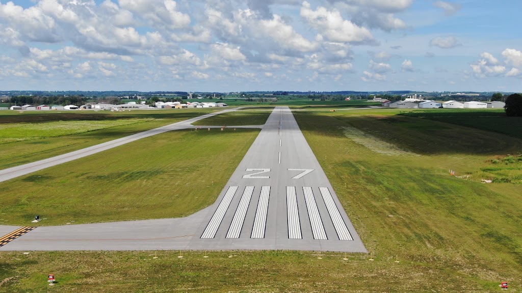 Hartford Municipal Airport-HXF | 4200 Co Hwy U, Hartford, WI 53027, USA | Phone: (262) 673-8225
