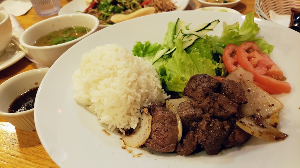 Quán Hợp Restaurant | 15640 Brookhurst St, Westminster, CA 92683, USA | Phone: (714) 689-0555