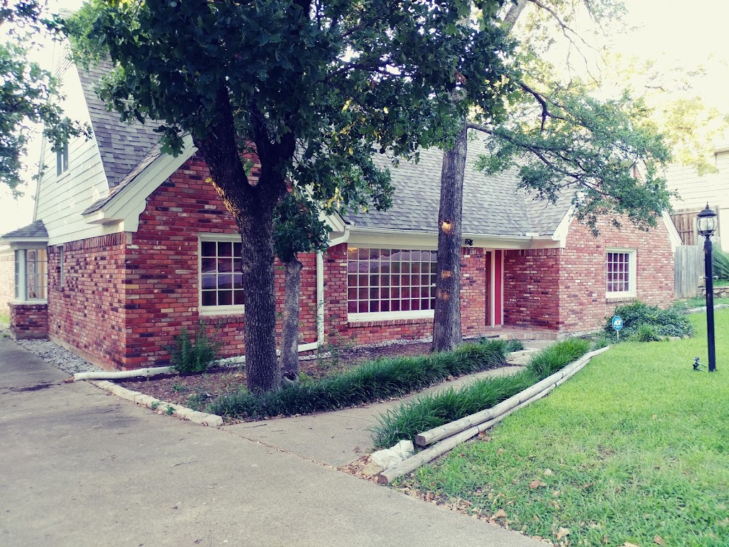 Lyne Lossow Trinity | Birchman Ave, Fort Worth, TX 76107 | Phone: (817) 496-9090