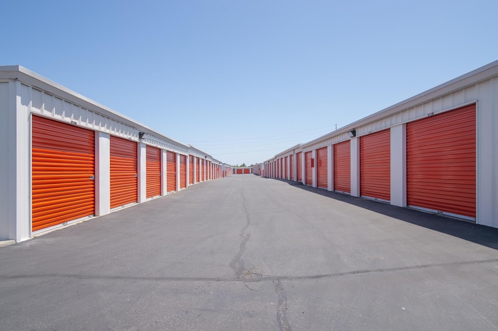 Public Storage | 300 E Larch Rd, Tracy, CA 95304, USA | Phone: (209) 831-2964