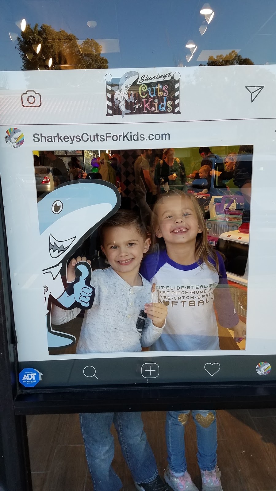 Sharkeys Cuts for Kids | 12202 Poway Rd Suite 102, Poway, CA 92064, USA | Phone: (858) 883-4413