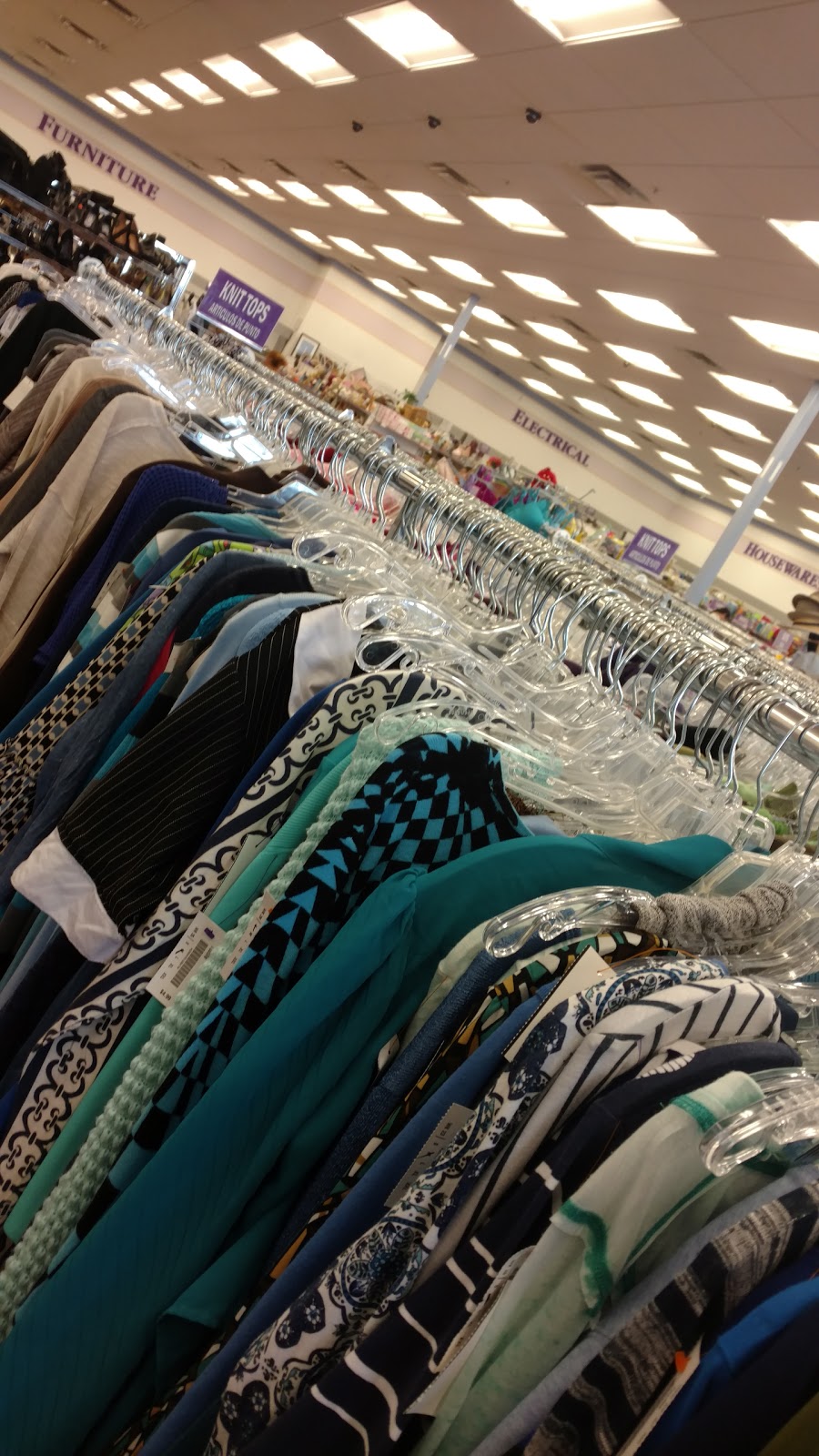 Goodwill Thrift Store and Donation Center | 1703 W Valencia Rd, Tucson, AZ 85746, USA | Phone: (520) 547-3464