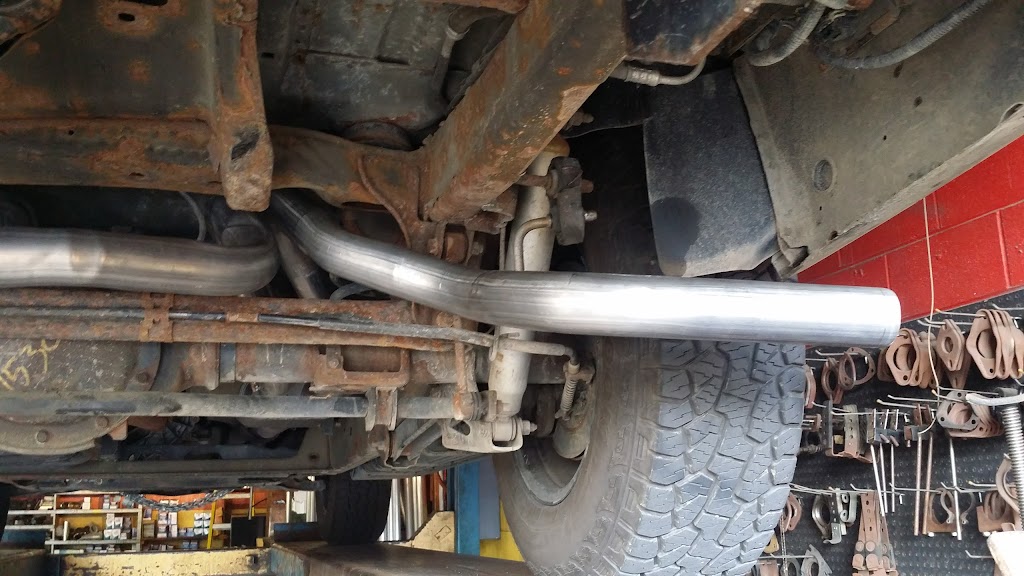 SuperMax Muffler & Brakes | 6230 W North Ave, Chicago, IL 60639, USA | Phone: (773) 889-2081