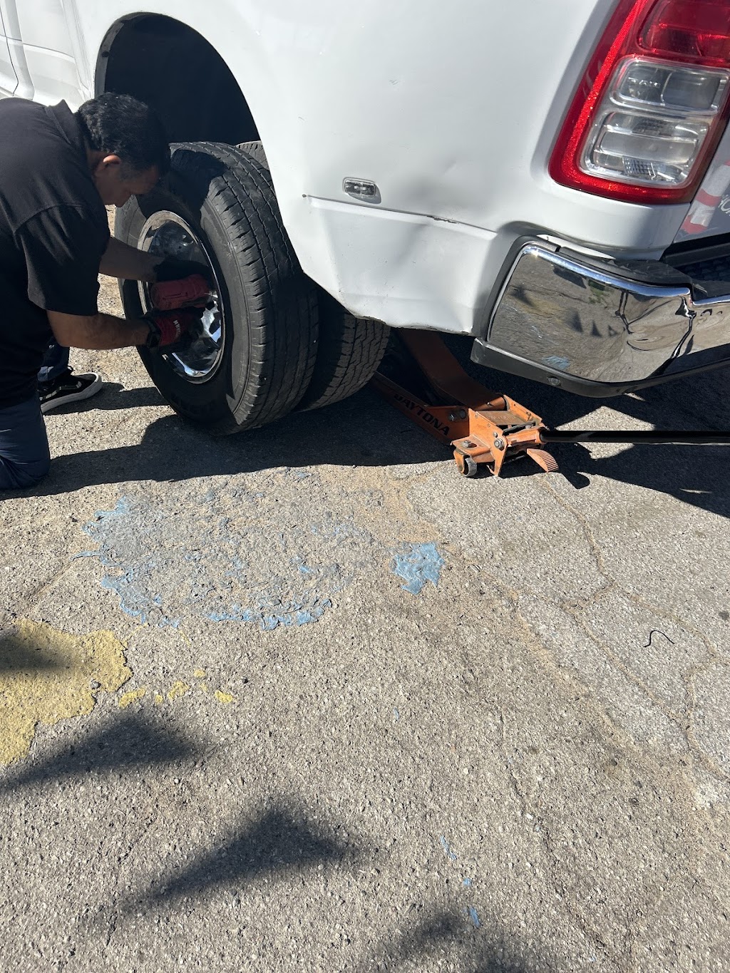 KINGS4 Tires | 11660 Bartlett Ave, Adelanto, CA 92301, USA | Phone: (760) 523-1310