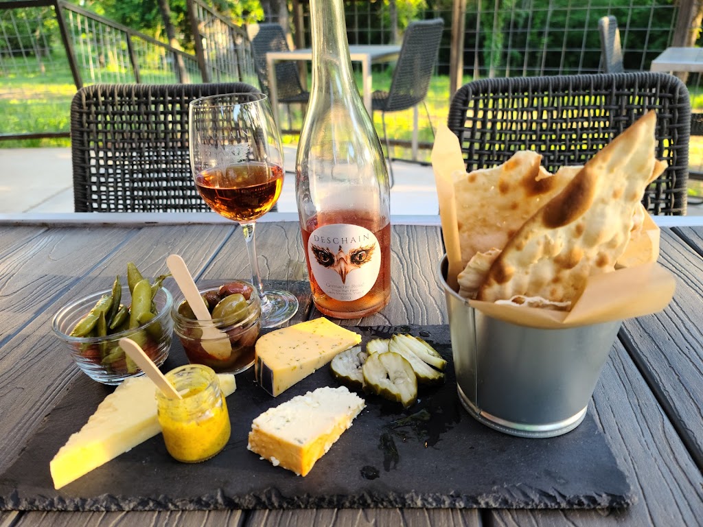 Deschain Cellars and Winery | 8363 US-82, Gainesville, TX 76240, USA | Phone: (940) 202-9011