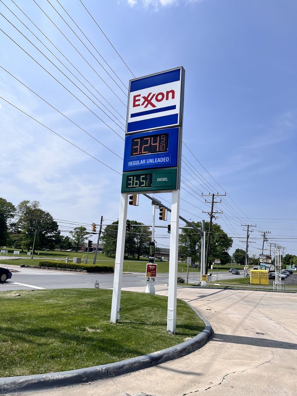 Exxon | 625 Hanover Pike, Hampstead, MD 21074, USA | Phone: (410) 374-5206