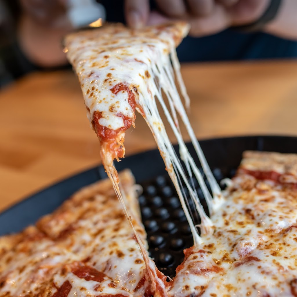 Noble Romans Craft Pizza & Pub | 6853 W Broadway, McCordsville, IN 46055, USA | Phone: (317) 589-8399