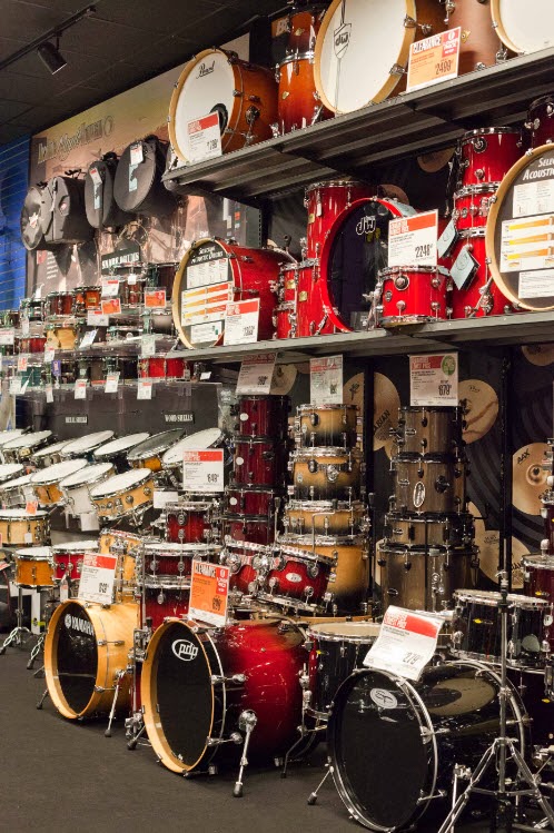 Guitar Center | 31940 Gratiot Ave, Roseville, MI 48066, USA | Phone: (586) 296-6161