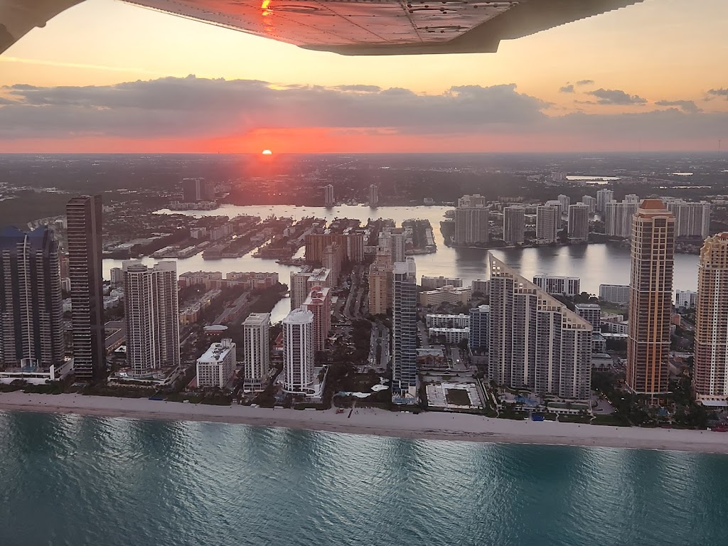 Miami Plane Tours | 1620 SW 75th Ave, Pembroke Pines, FL 33023, USA | Phone: (754) 736-1412