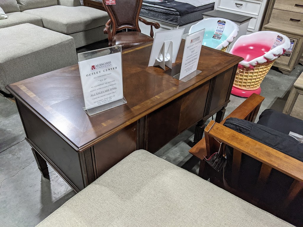 Muenchens Furniture | 5005 Cincinnati Brookville Rd, Hamilton, OH 45013, USA | Phone: (513) 738-4200