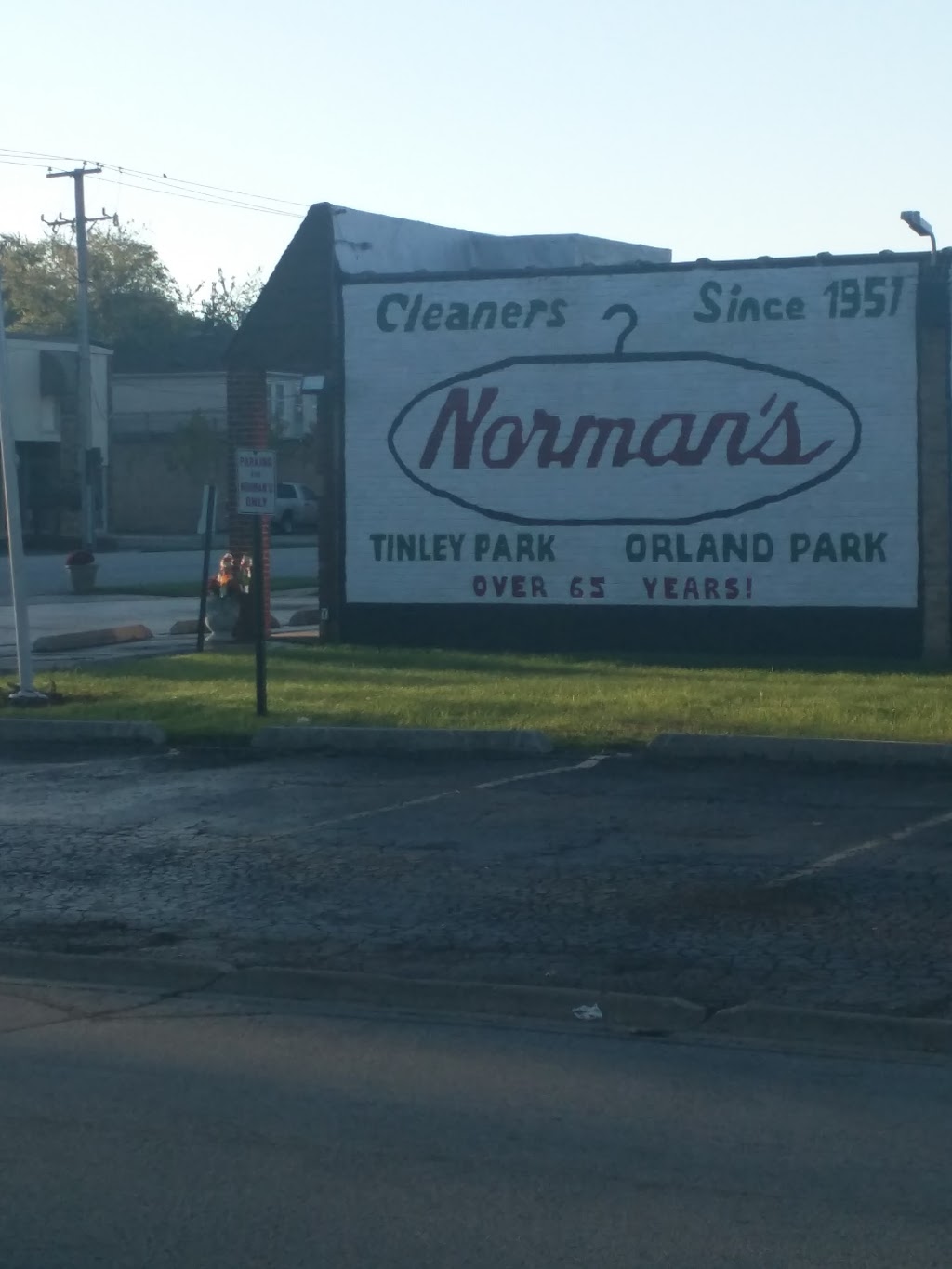 Normans Cleaners & Tuxedo Rental | 17702 Oak Park Ave, Tinley Park, IL 60477, USA | Phone: (708) 532-4313