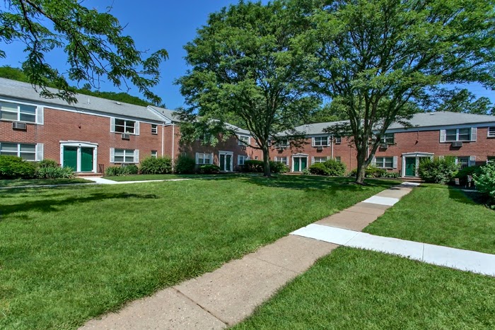 Village Green Apartments | 156 Willett Ave, South River, NJ 08882, USA | Phone: (866) 207-7096
