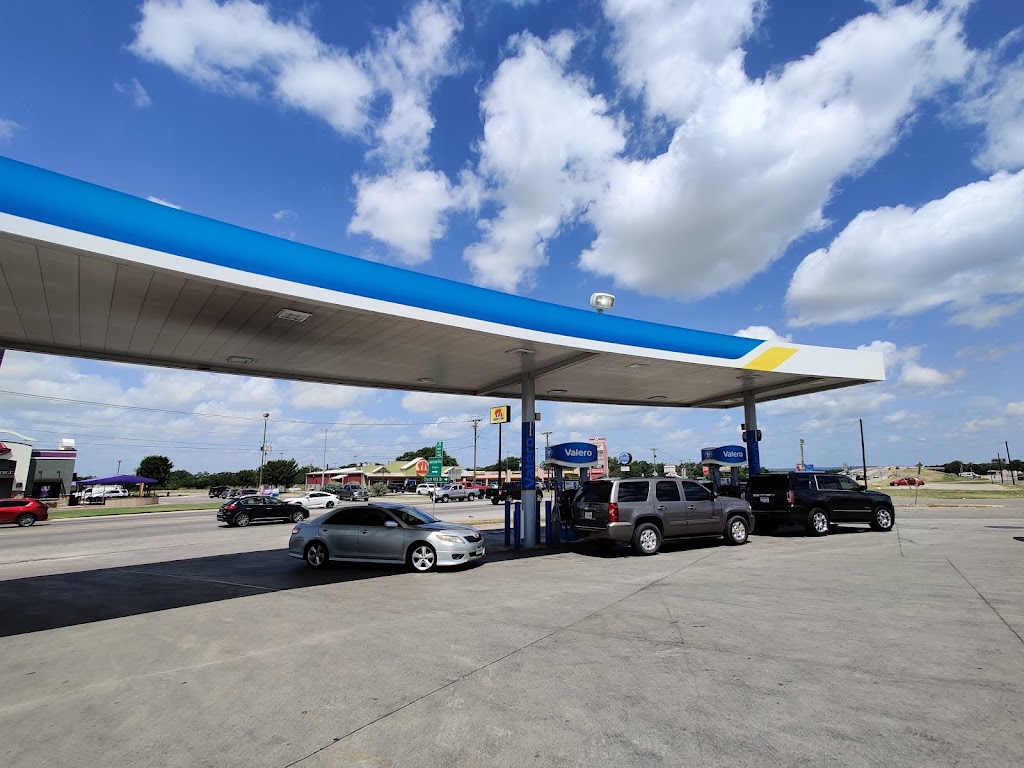 Valero | 204 TX-337 Loop, New Braunfels, TX 78130, USA | Phone: (830) 625-0315