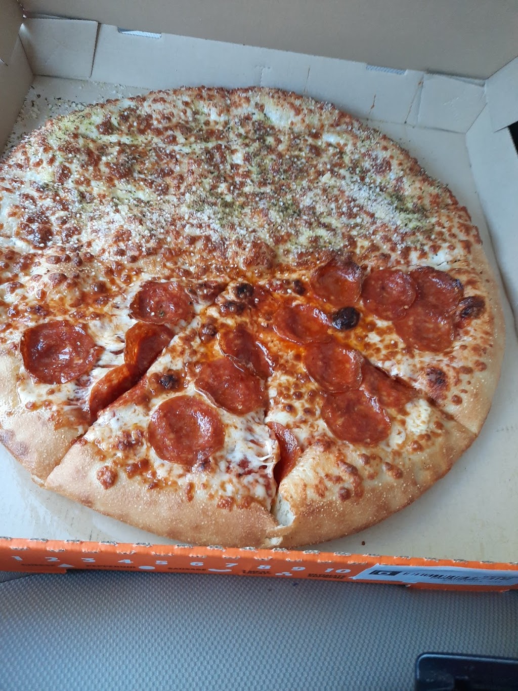 Little Caesars Pizza | 421 Etter Dr, Nicholasville, KY 40356 | Phone: (859) 885-4000