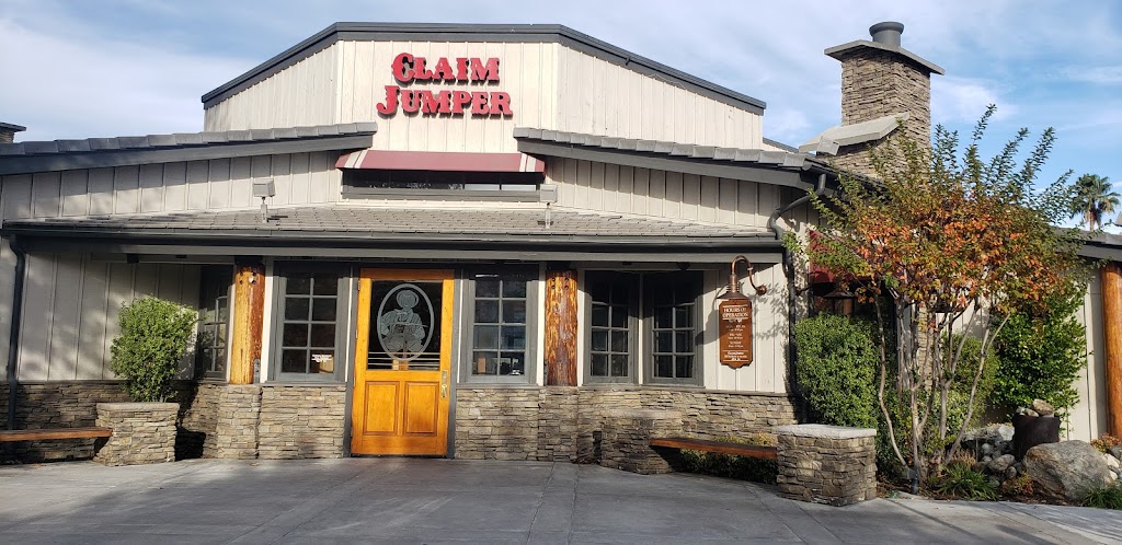 Claim Jumper Steakhouse & Bar | 9429 Tampa Ave, Northridge, CA 91324, USA | Phone: (818) 718-2882