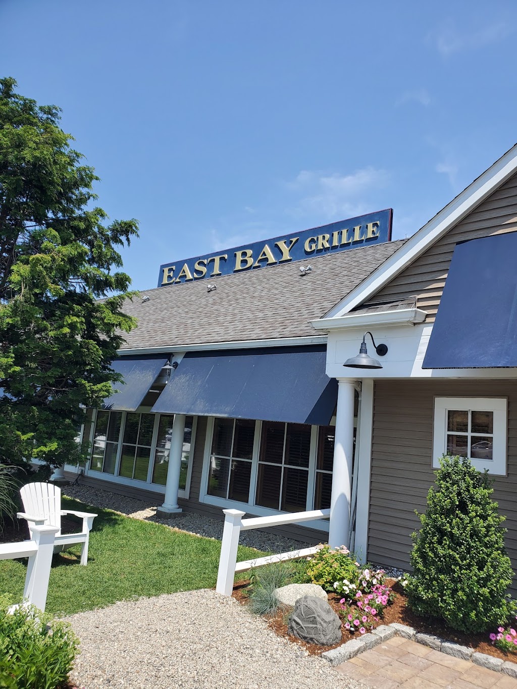 East Bay Grille | 173 Water St, Plymouth, MA 02360, USA | Phone: (508) 746-9751