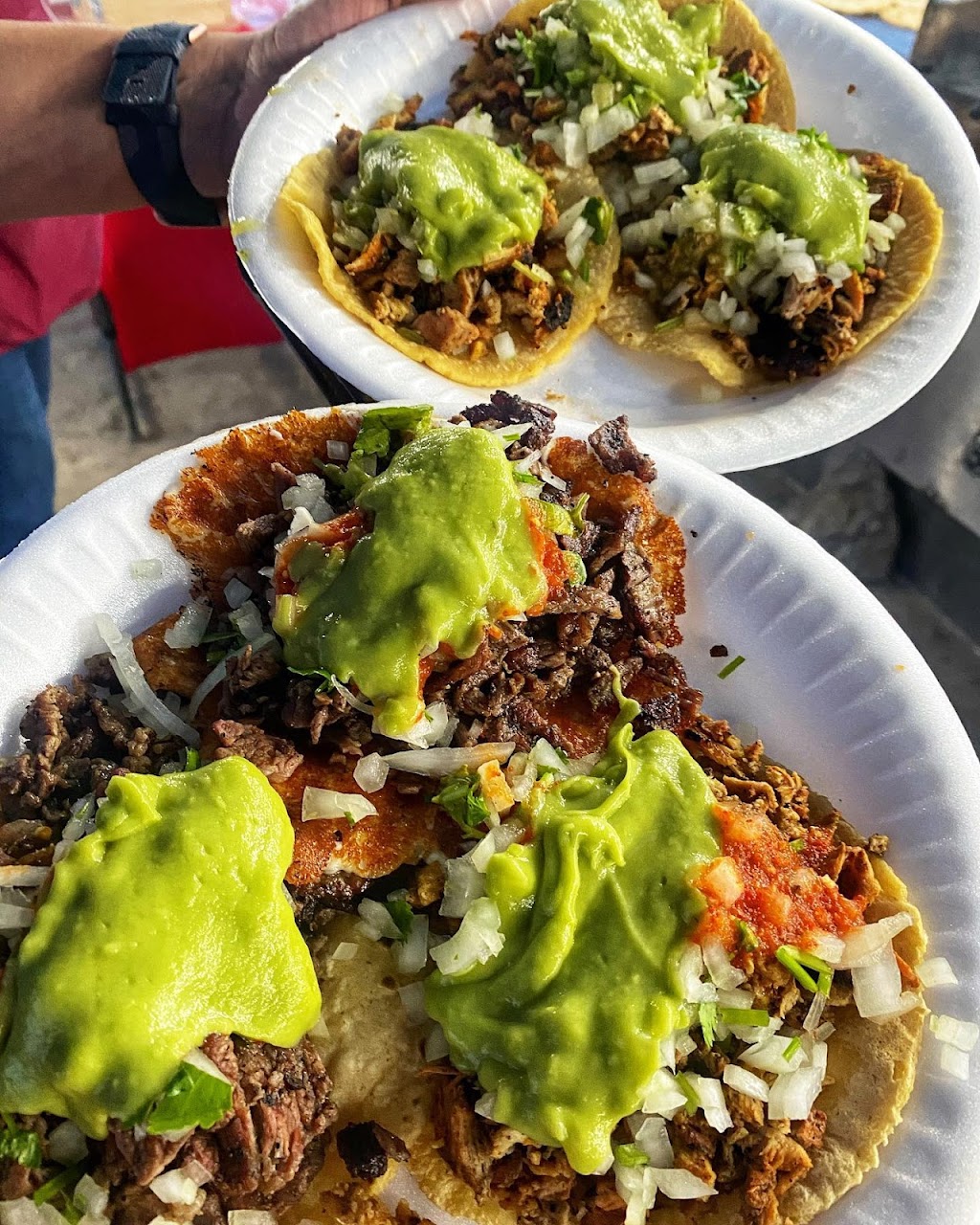 Tacos El Pistolon | 10485 Locust Ave, Bloomington, CA 92316, USA | Phone: (909) 313-6111